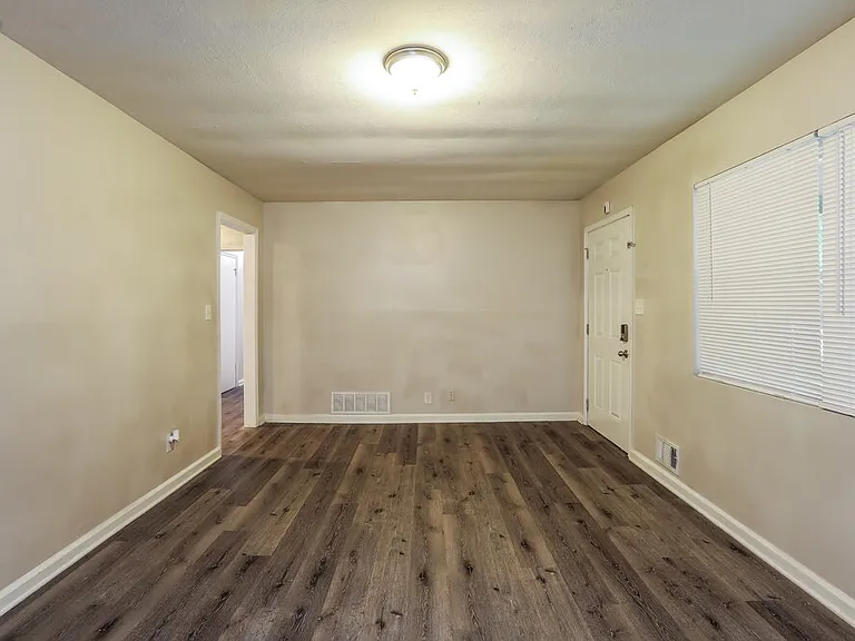3946 Creel Dr — Photo 6