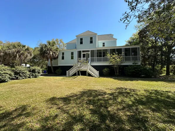 2820 Middle St, Sullivans Island, SC 29482