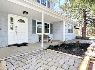 12 Kakiat Ln, Spring Valley, NY 10977