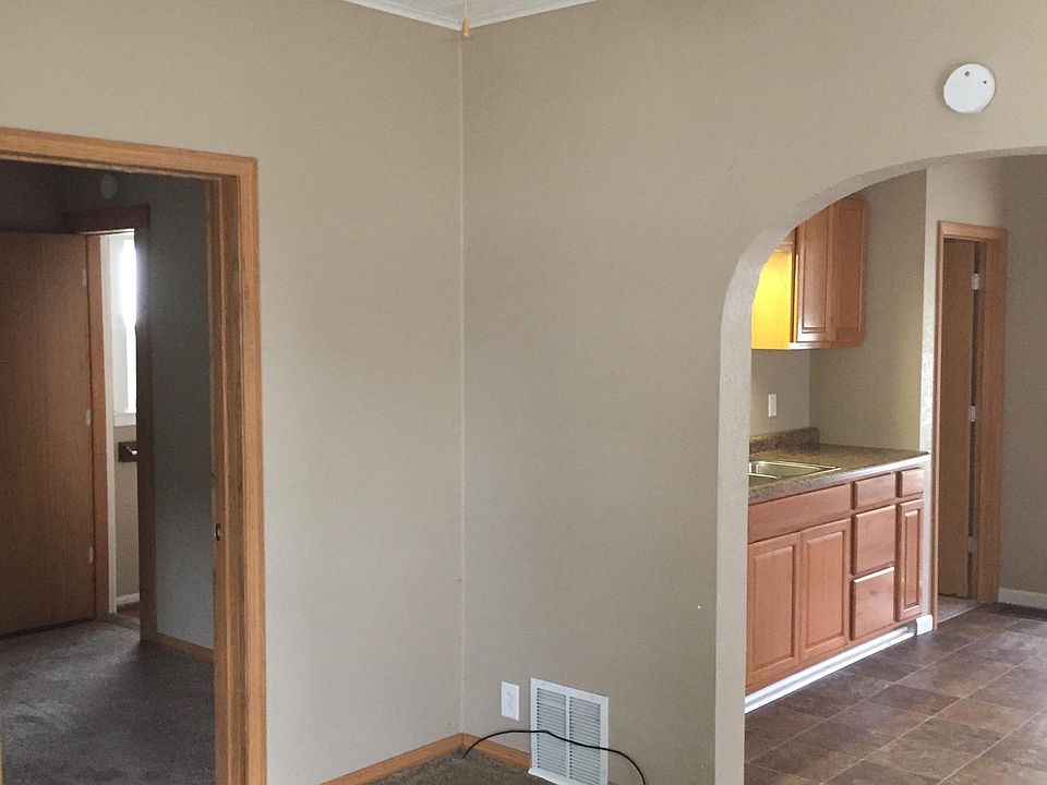 2nd image of 1240 Ackermant St