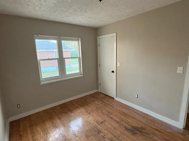 Unit Photo