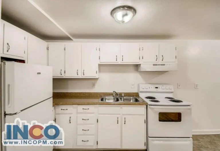 5560 S Sherman St #4 — Photo 3