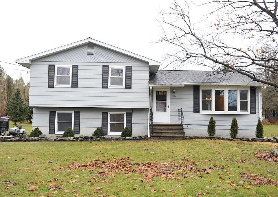 1st image of 44 Greensview Dr