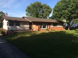 16137 Clayton Rd, Ballwin, MO 63011