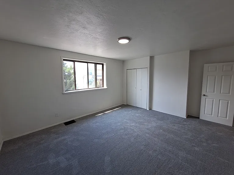 810 Etna St — Photo 8