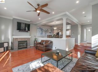 4612 Redwood Rd, Oakland, CA 94619