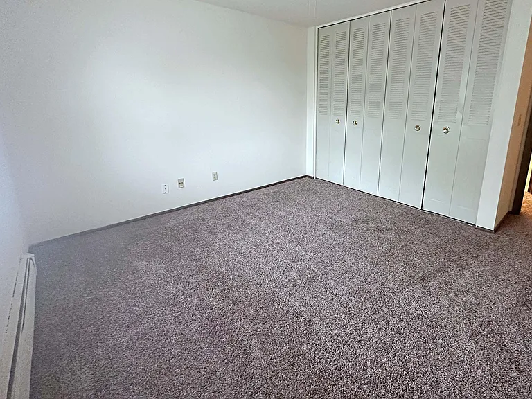 Southgate Apartments — Photo 78