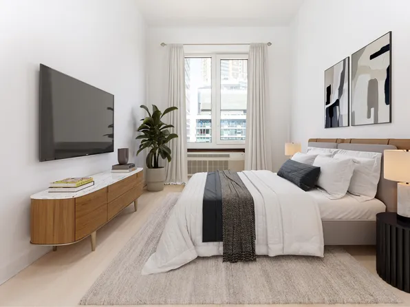 26-04 Jackson Avenue image 4 of 42