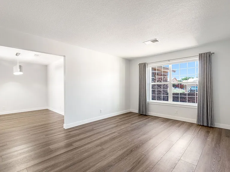 12013 Kashmir St NE — Photo 18
