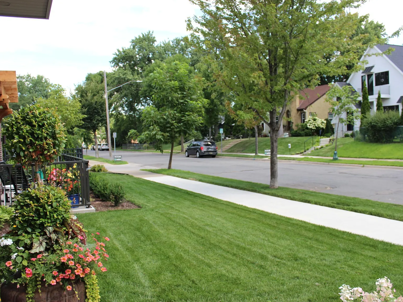 Ewing Place — Photo 1