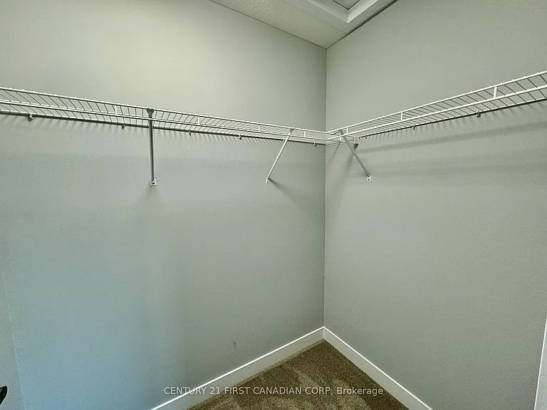 349 Southdale Rd E #26 — Photo 23