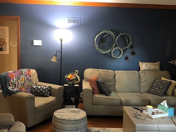3rd image of 2413 W Charles St