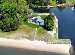 413 Peconic Bay Blvd, Aquebogue, NY 11901