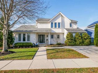 15 Harbor Ln, Margate City, NJ 08402
