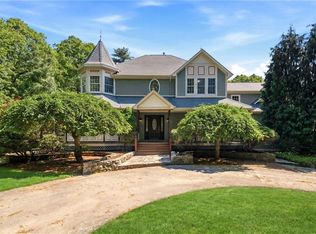396 Love Ln, Warwick, RI 02818