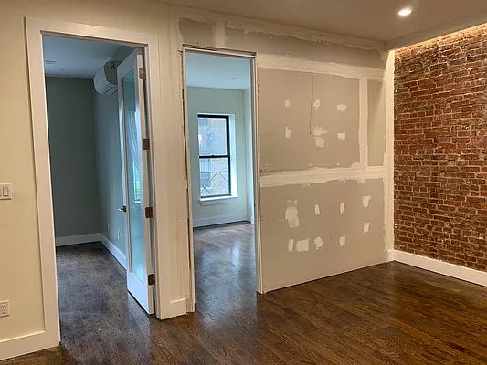 Rented by Premier Metro Realty Corp | media 13