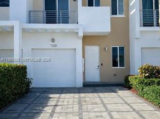 7220 NW 103rd Path #TOWNHOUSE 7220, Miami, FL 33178