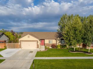 2200 N Viola Dr, Idaho Falls, ID 83401
