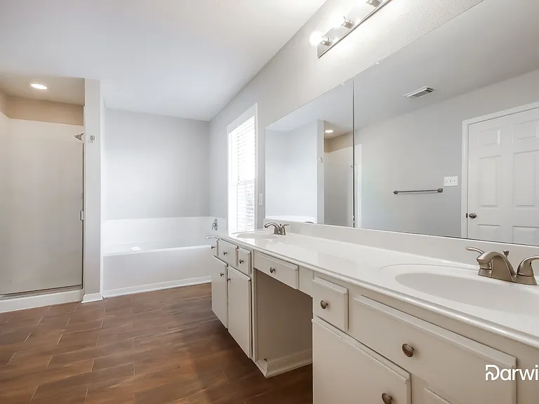 20810 Foxwood Garden Dr — Photo 11