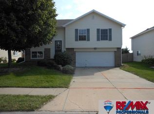 17609 Josephine St, Omaha, NE 68136