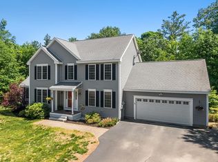 71 Mountain View Ct, Milford, NH 03055