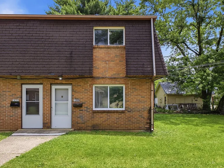 1567 Briarwood Ave — Photo 12