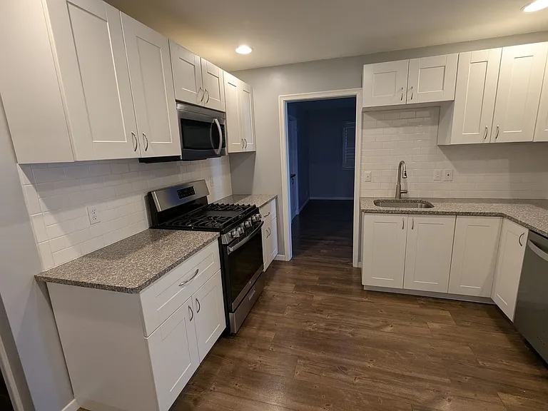 6228 Newton Ave S — Photo 4