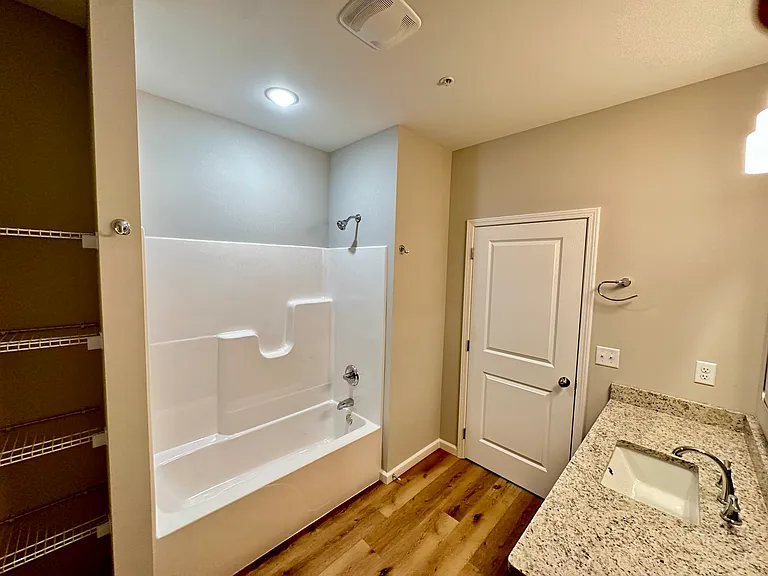 216 Kinniard Rd — Photo 11