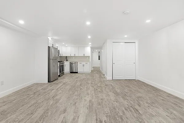 Rented by Compass | media 3