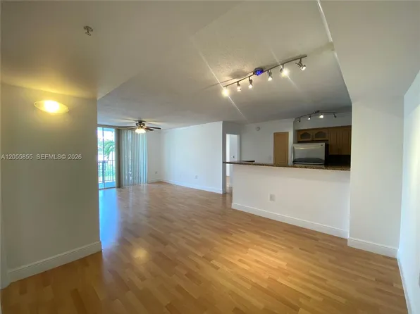 4560 NW 107th Ave APT 205-12, Doral, FL 33178