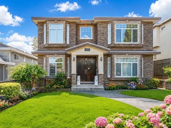 7649 Sussex Ave, Burnaby, BC V5J 3V9