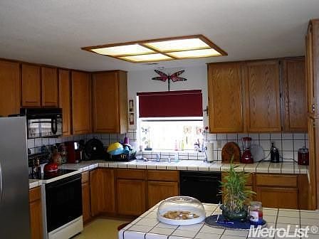 3rd image of 3906 Prince Andrew Dr