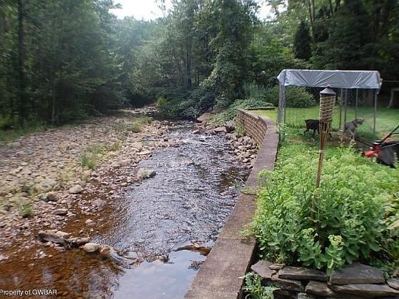 5th image of 73 W Nescopeck Creek Ln