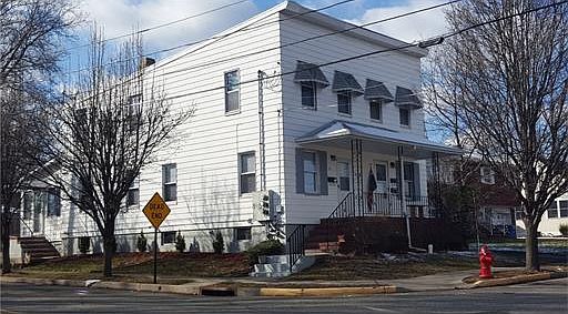 2nd image of 31 East St