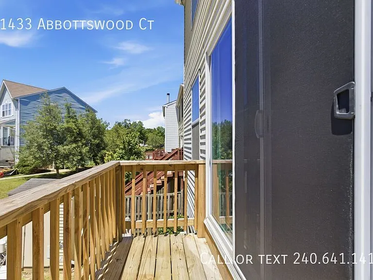 11433 Abbottswood Ct — Photo 5