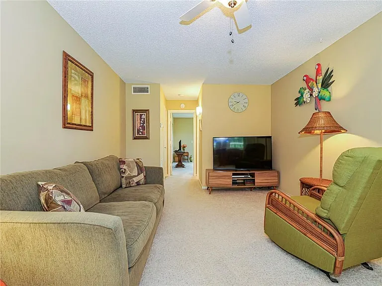 35 Vista Gardens Trl #205 — Photo 8