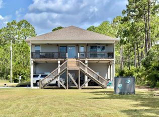 10 Ciera Ln, Eastpoint, FL 32328