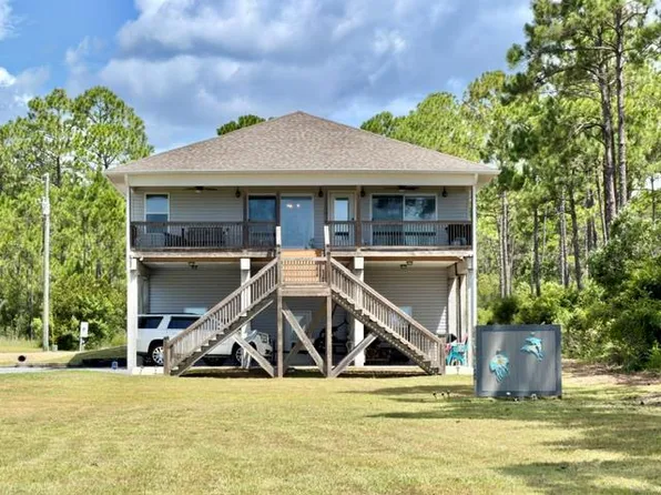 10 Ciera Ln, Eastpoint, FL 32328