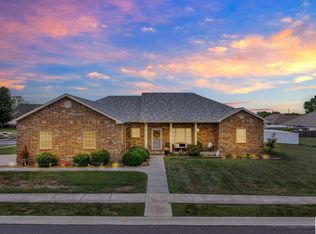3204 Cunningham Dr, Sedalia, MO 65301