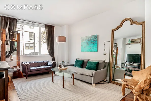 Sold by Compass | media 18