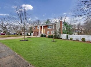 730 Brookside Dr, Toms River, NJ 08753