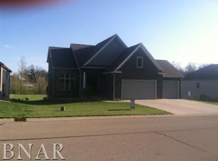 603 E Vorey St, Heyworth, IL 61745