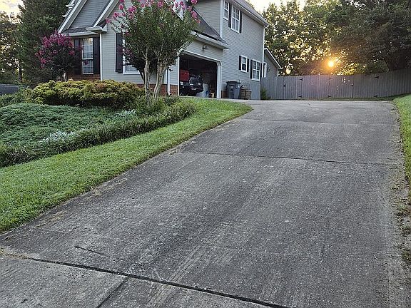 2nd image of 98 Dusty Ridge Trl