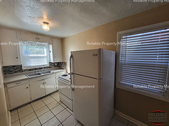 5th image of 310 7th St #6