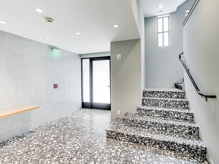 637 Natoma St #3 — Photo 27