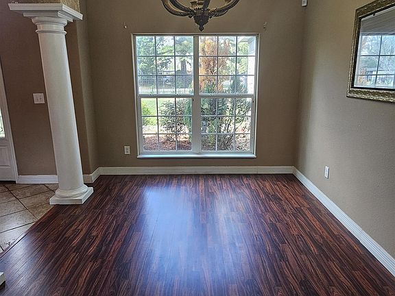 3rd image of 1055 Woodrow St