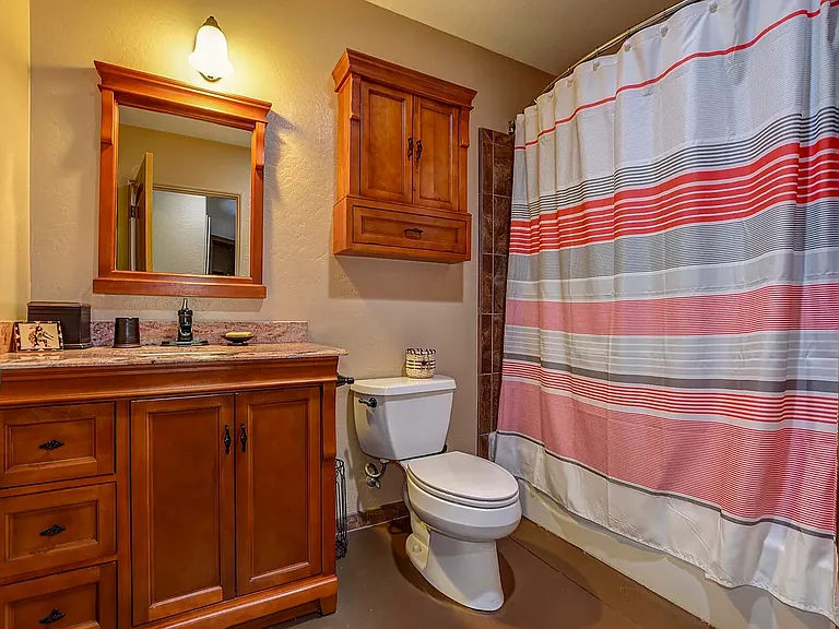 218 Jacob Ln — Photo 7