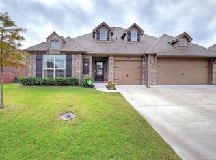 11902 E 105th Pl N, Owasso, OK 74055