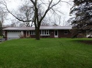 N27W26781 Lauderdale Dr, Pewaukee, WI 53072