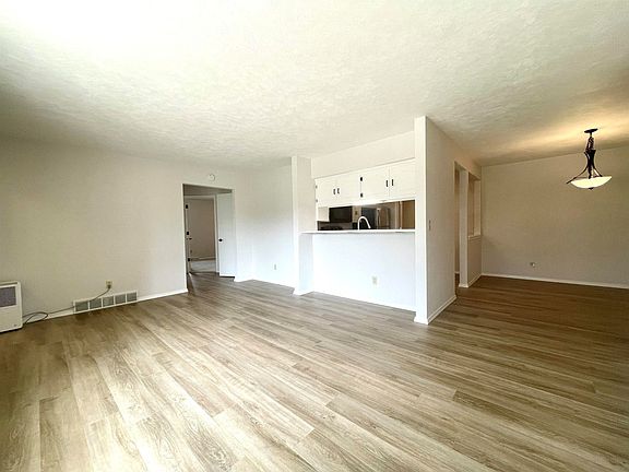 4th image of 1751 Eldorado Dr APT 1